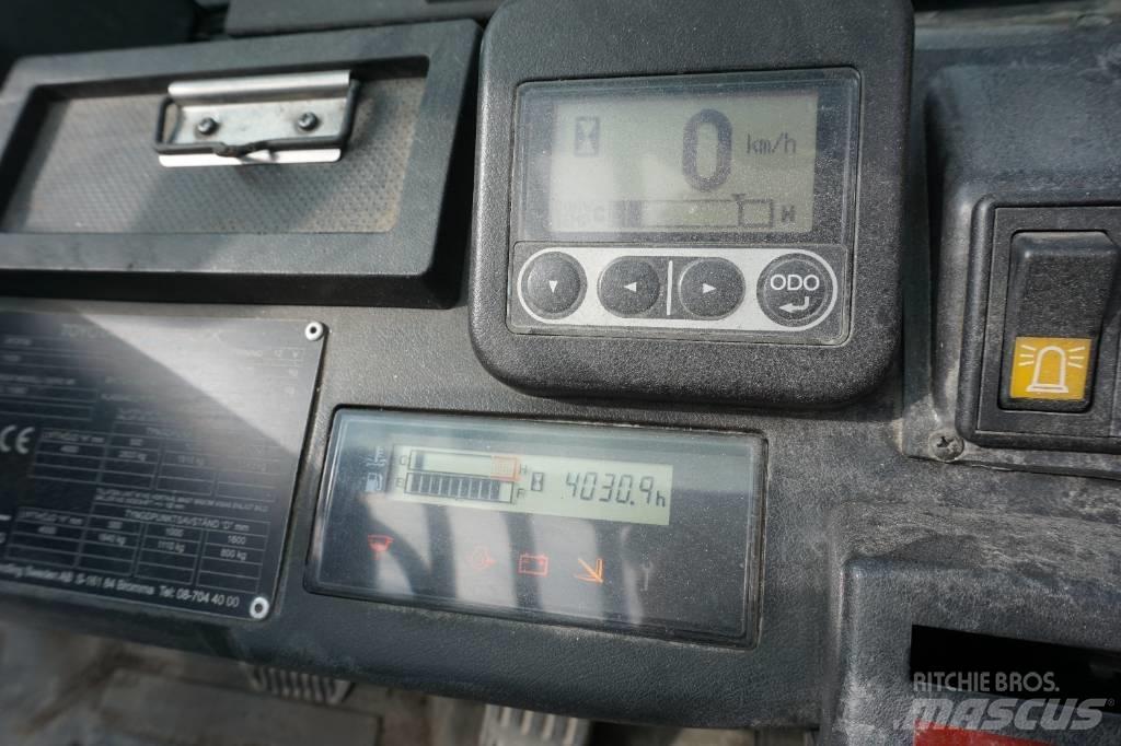 Toyota 02-8FDF30 Diesel trucks