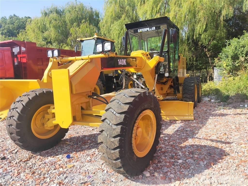 CAT 140 K Graders