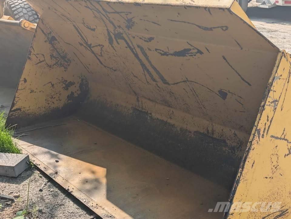 John Deere 310 SE Backhoe loaders