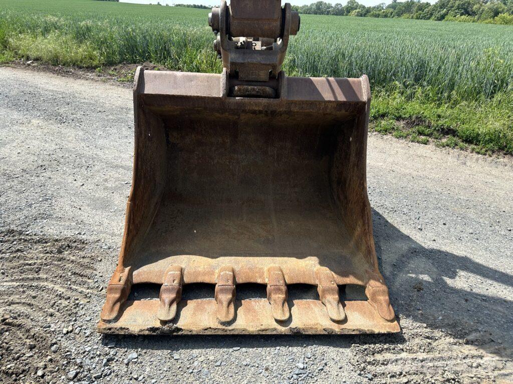 Volvo EC220EL Crawler excavators