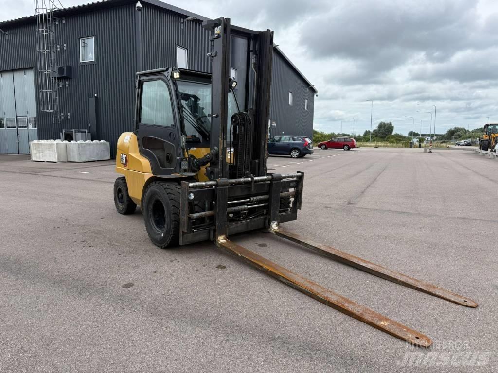 CAT DP45NB Diesel trucks