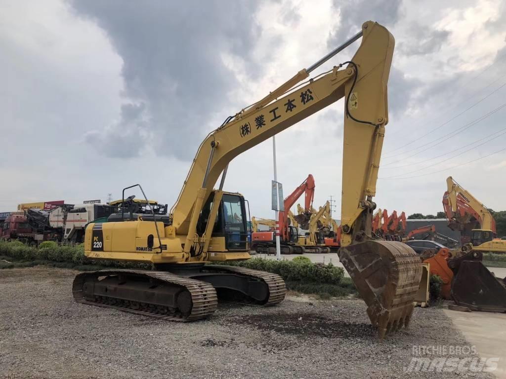 Komatsu PC 220-8 Crawler excavators