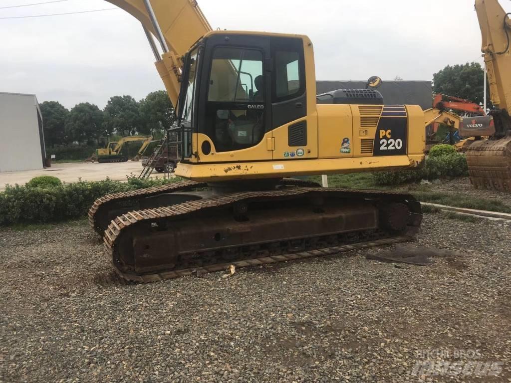 Komatsu PC 220-8 Crawler excavators