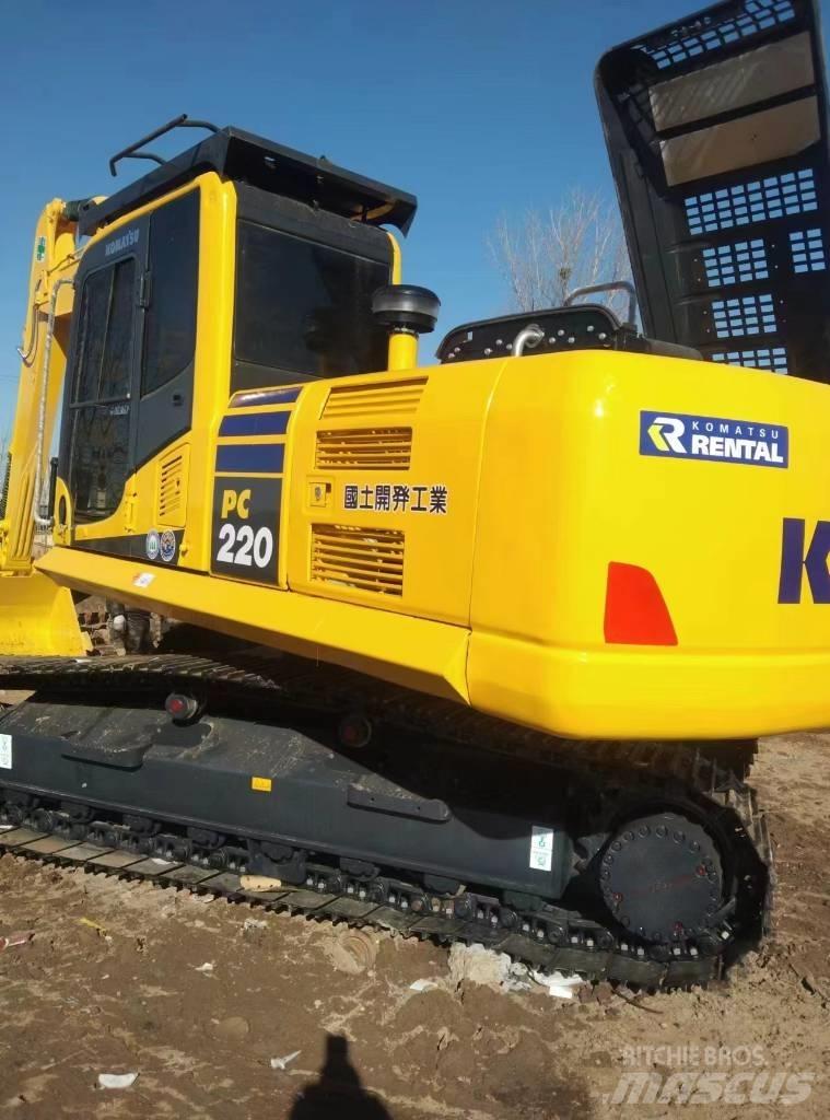 Komatsu 220-8 Crawler excavators
