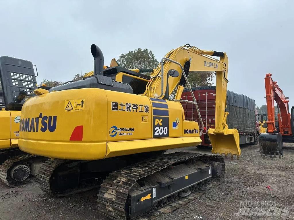 Komatsu PC 200-8 Midi excavators  7t - 12t