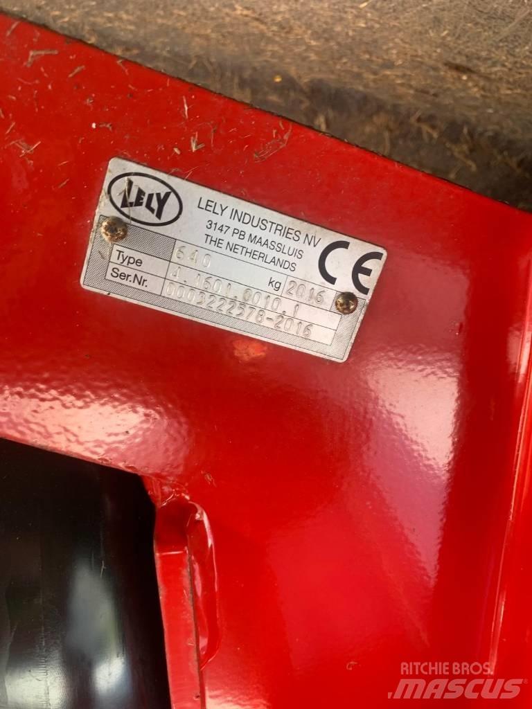 Lely splendimo 300 Mowers