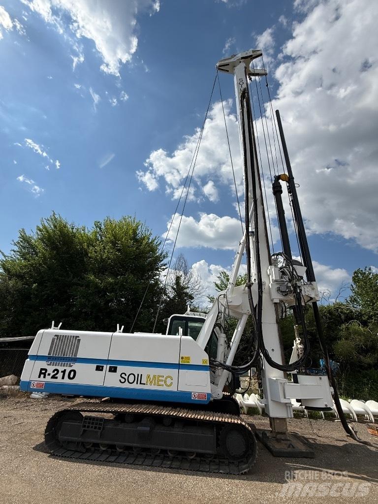 Soilmec R 210 Piling rigs
