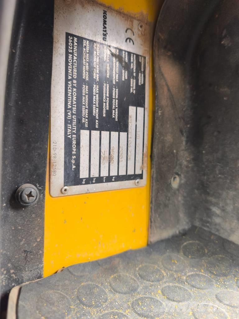 Komatsu WB 97 S-2 Backhoe loaders