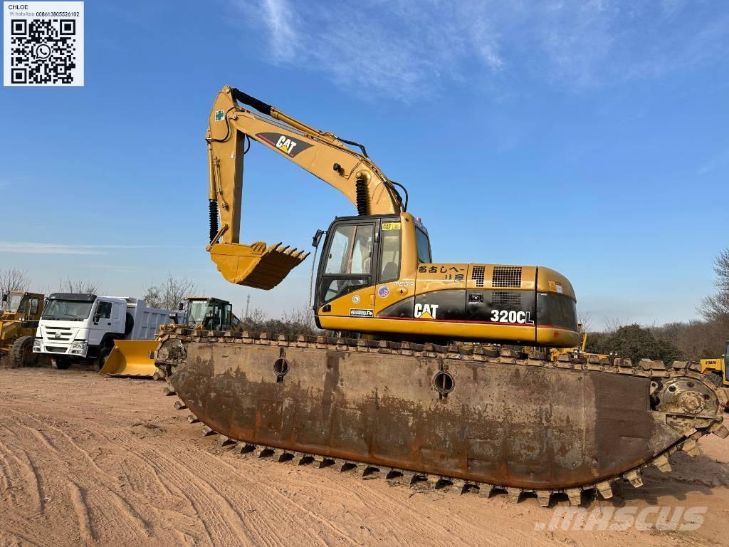 CAT 320CL Amphibious Excavators