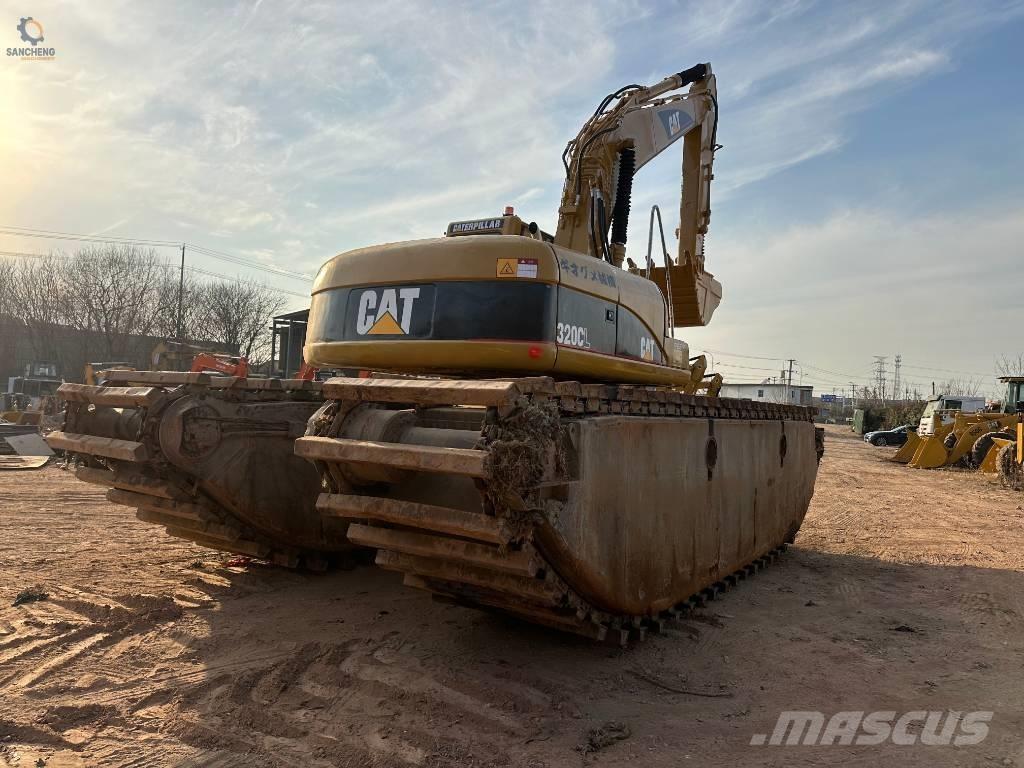 CAT 320CL Amphibious Excavators
