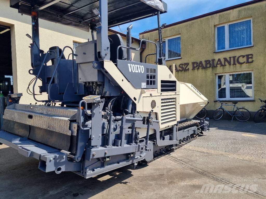 Volvo Titan 6820 Asphalt pavers