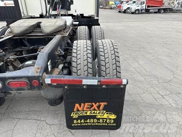 Peterbilt 579 Tractor Units