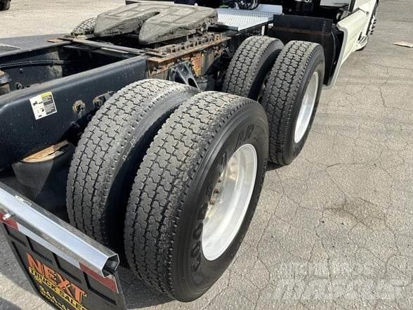 Peterbilt 579 Tractor Units