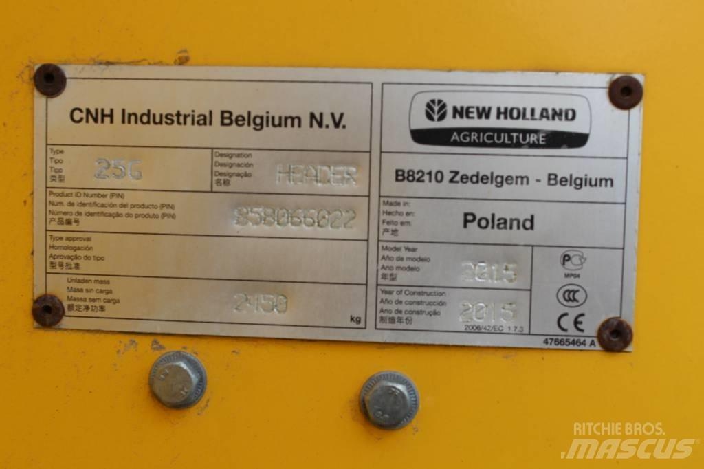 New Holland CX 8090 Combine harvesters