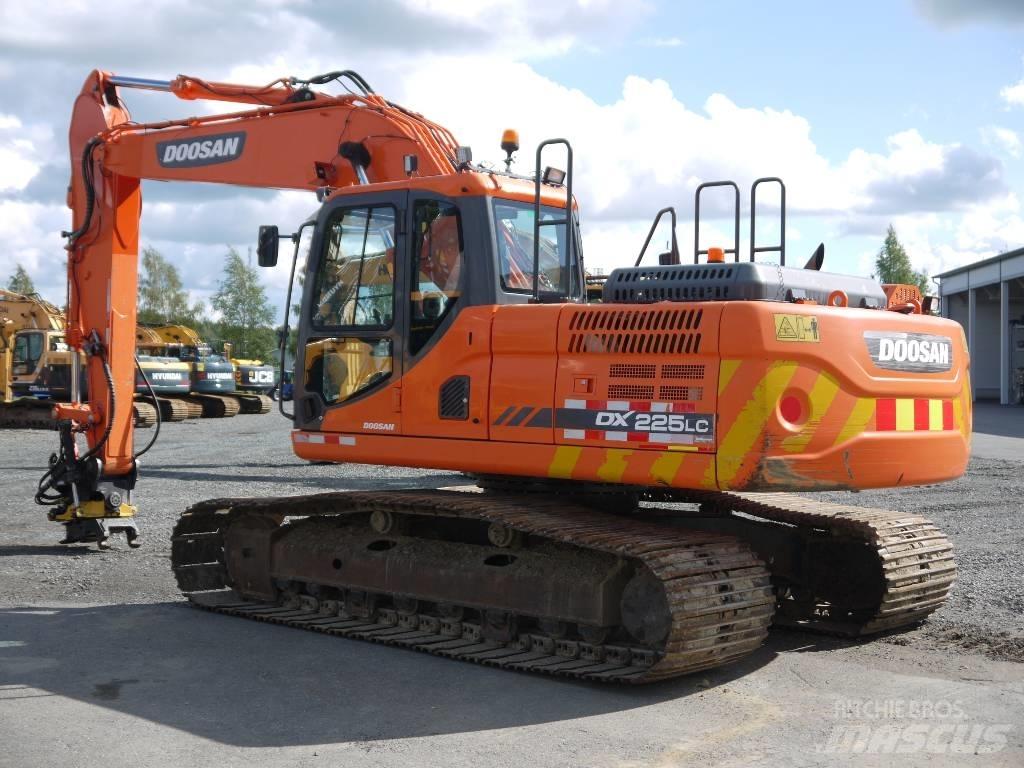 Doosan DX 225 LC-3 Crawler excavators