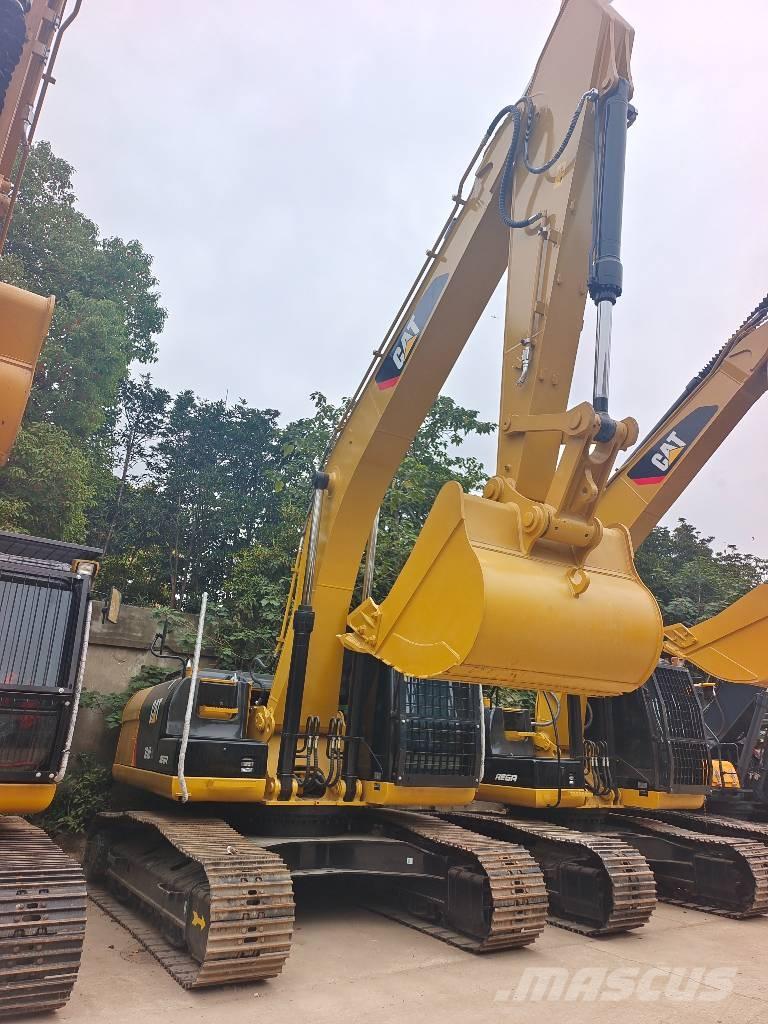 CAT 324 D Crawler excavators