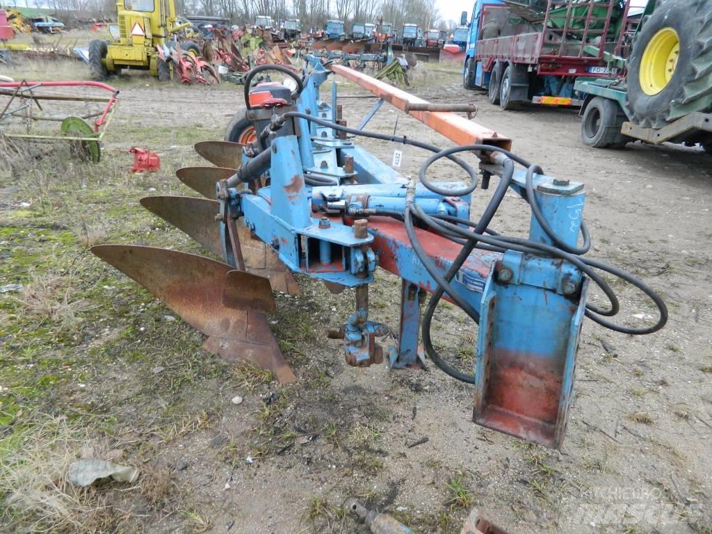 Överum 4 Conventional ploughs