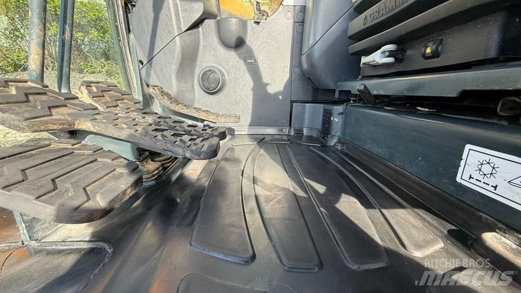 Hyundai HX 130 LCR Crawler excavators