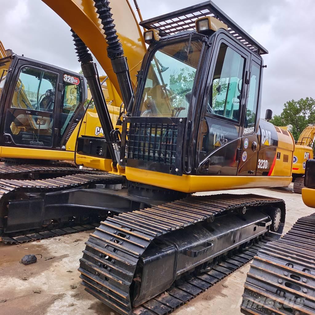 CAT 323 D Crawler excavators