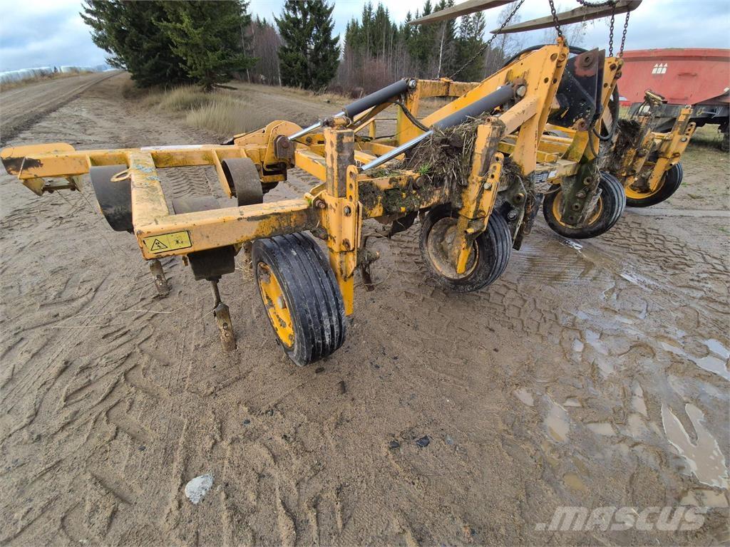Joskin 5700 Cultivators