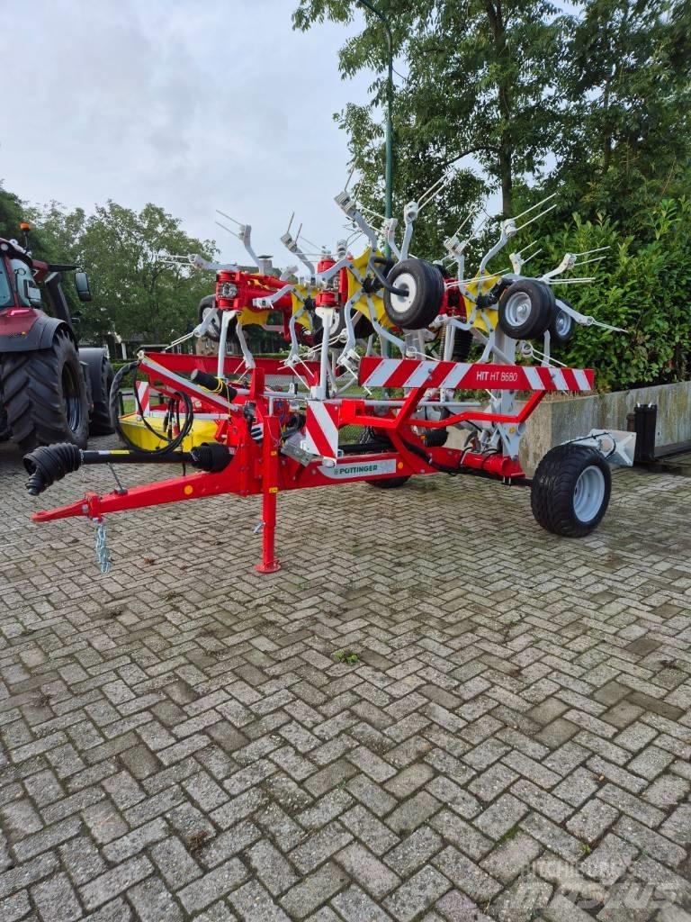 Pöttinger HIT 8680 Rakes and tedders