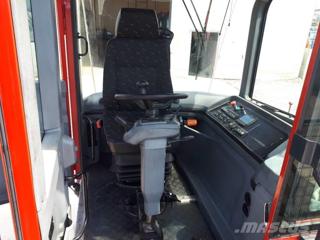 Kalmar TR618i Terminal tractors