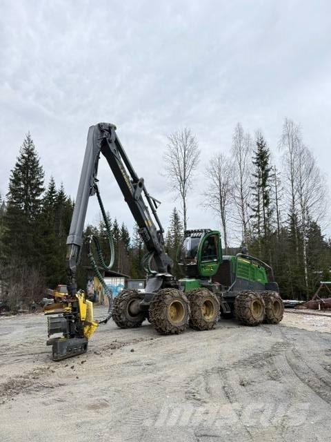 John Deere 1270 G Harvesters