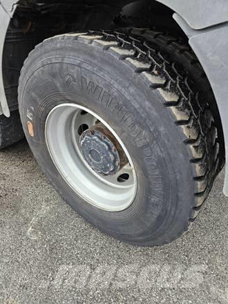 MAN TGA 35.440 8x6 Tipper trucks