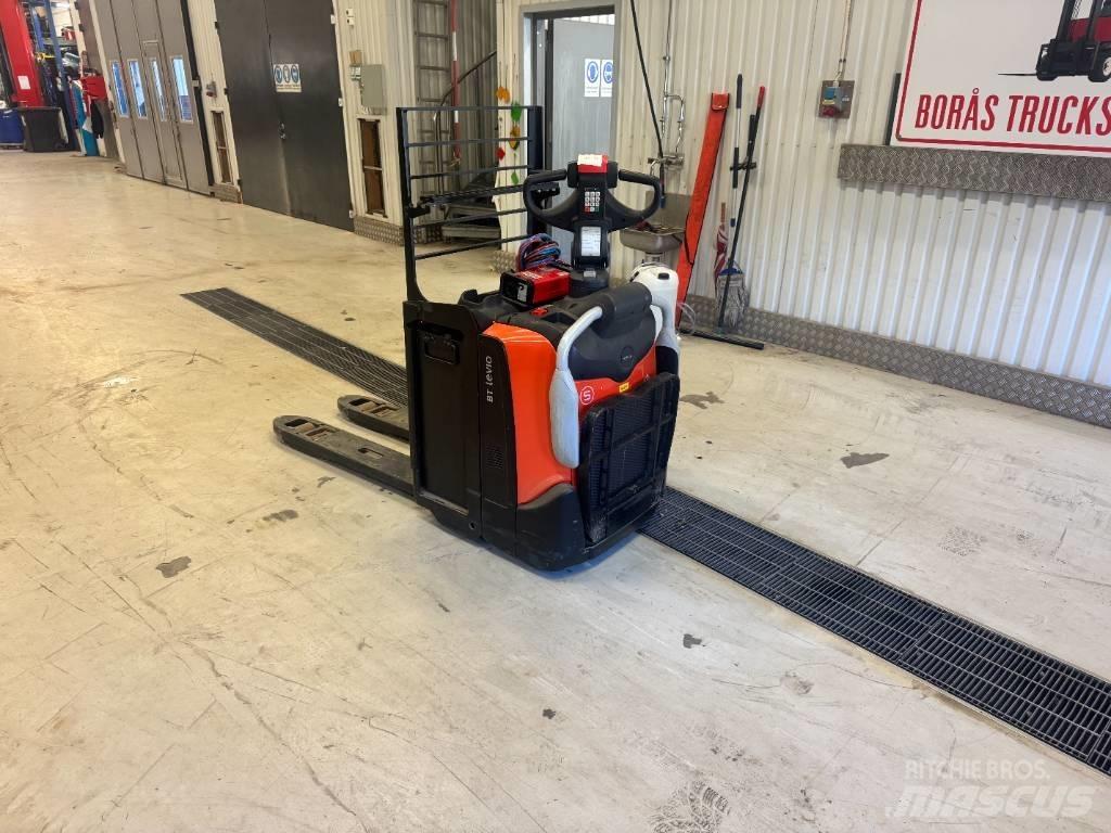 Toyota LPE 220 Low lifter with platform