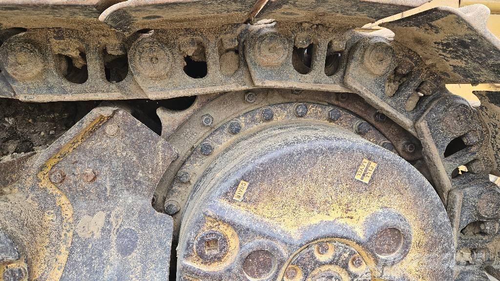 CAT 963 B Crawler loaders