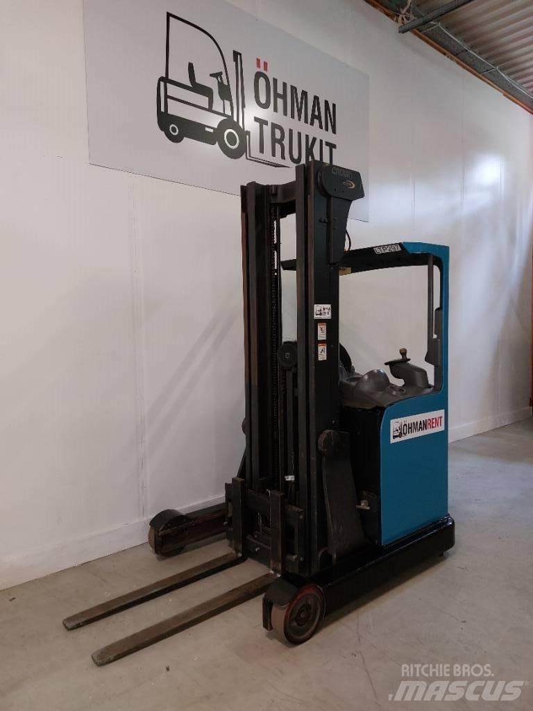 Crown ESR 4500 Reach trucks