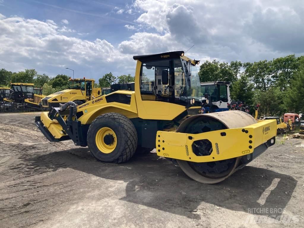 Bomag BW 213 DH-5 Soil compactors