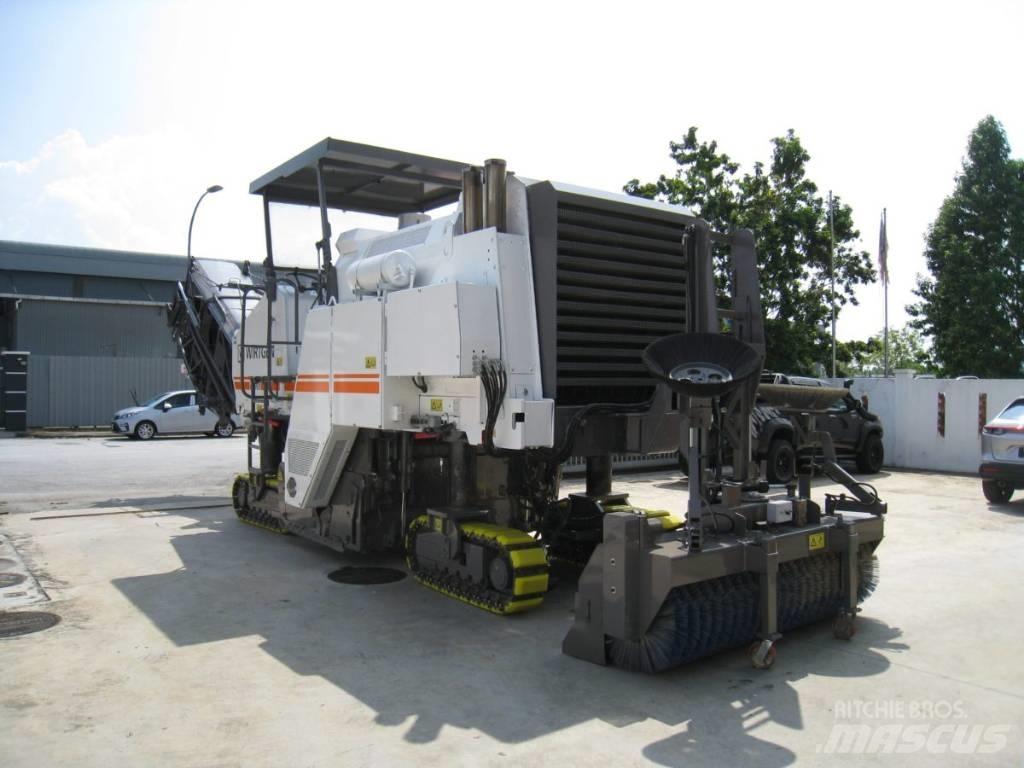 Wirtgen W1900 Asphalt cold milling machines