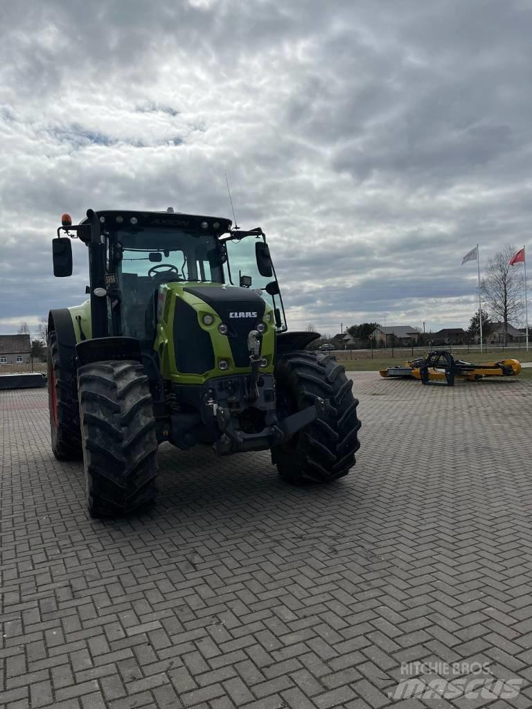 CLAAS Axion 850 Tractors