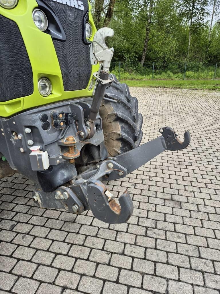 CLAAS Axion 850 Tractors