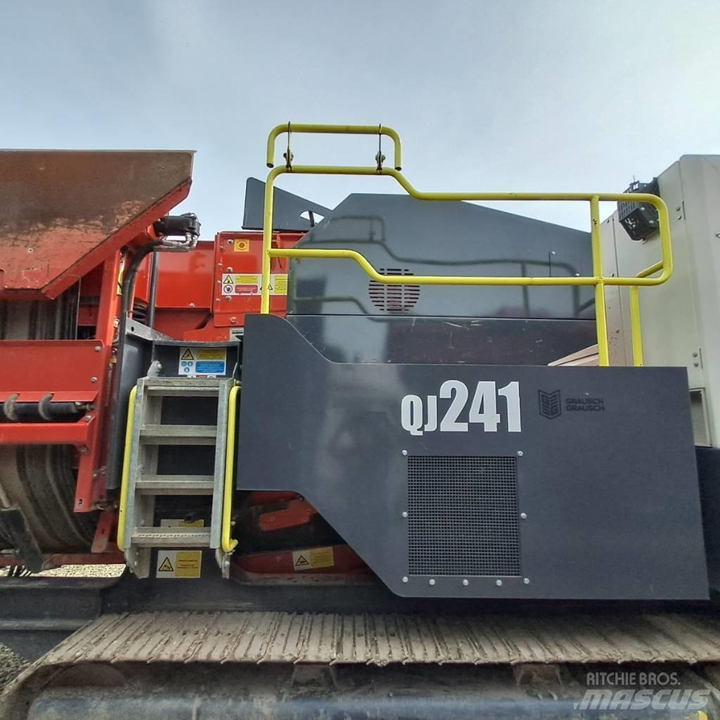 Sandvik QJ241 Mobile crushers