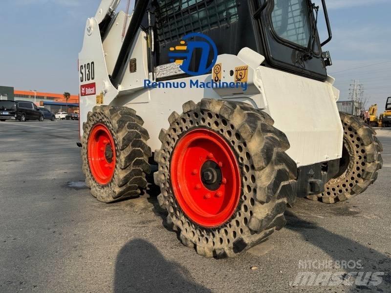 Bobcat S 130 Skid steer loaders