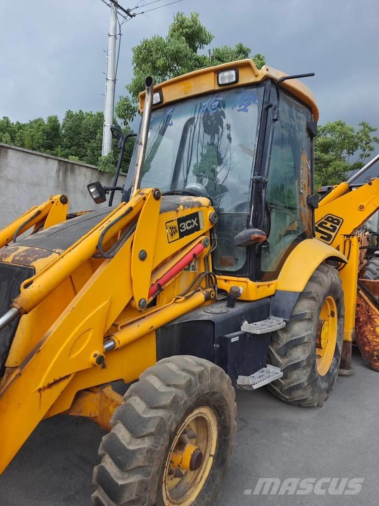 JCB 3 CX Backhoe loaders