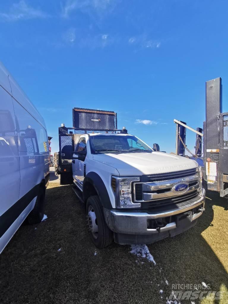 Ford F 550 XLT Flatbed / Dropside trucks