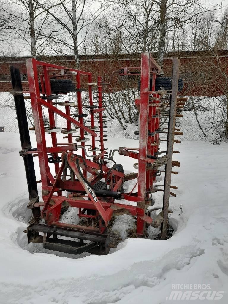 Patu 42 Harrows