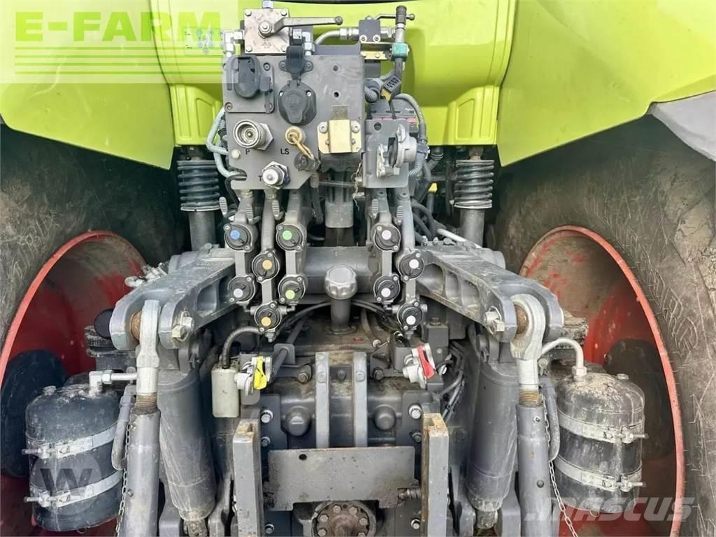 CLAAS axion 850 Tractors