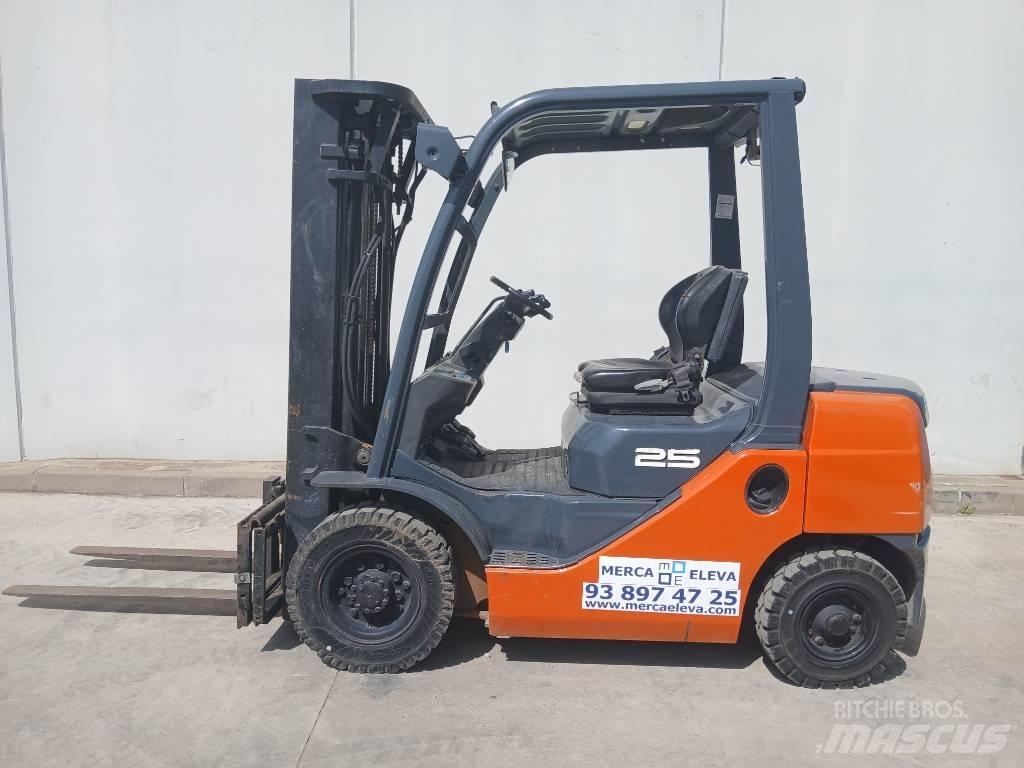 Toyota 02-8FDF25 Diesel trucks
