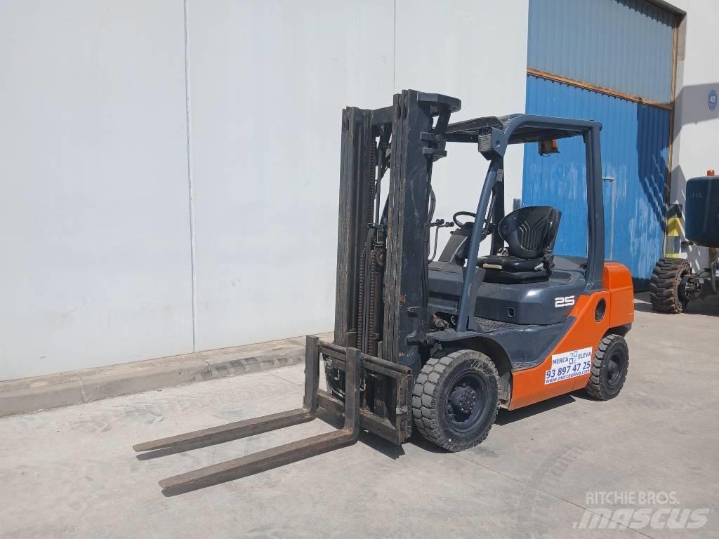 Toyota 02-8FDF25 Diesel trucks