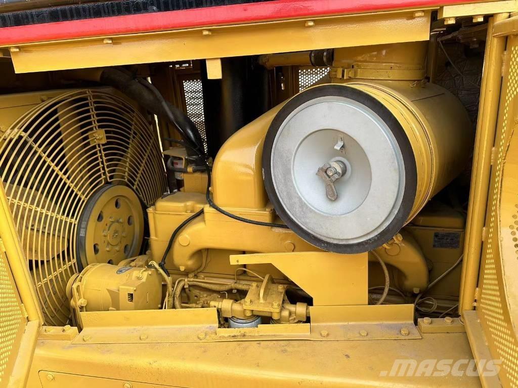 CAT D 8 R Crawler dozers