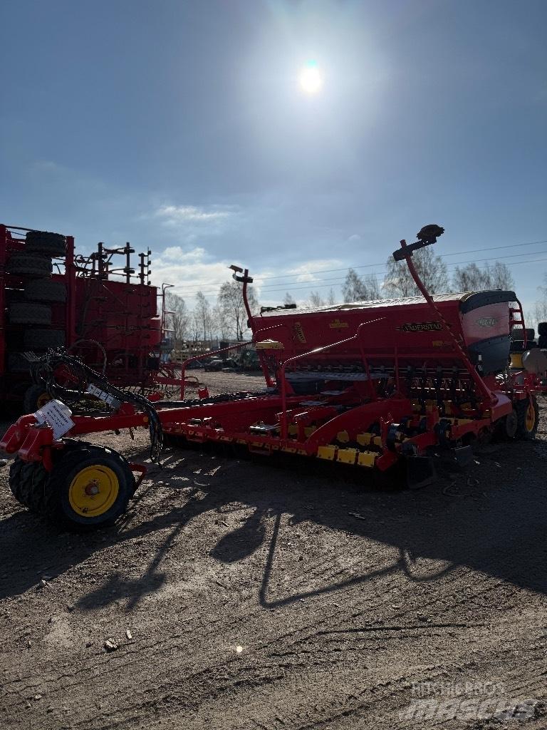 Väderstad Rapid400C Drills