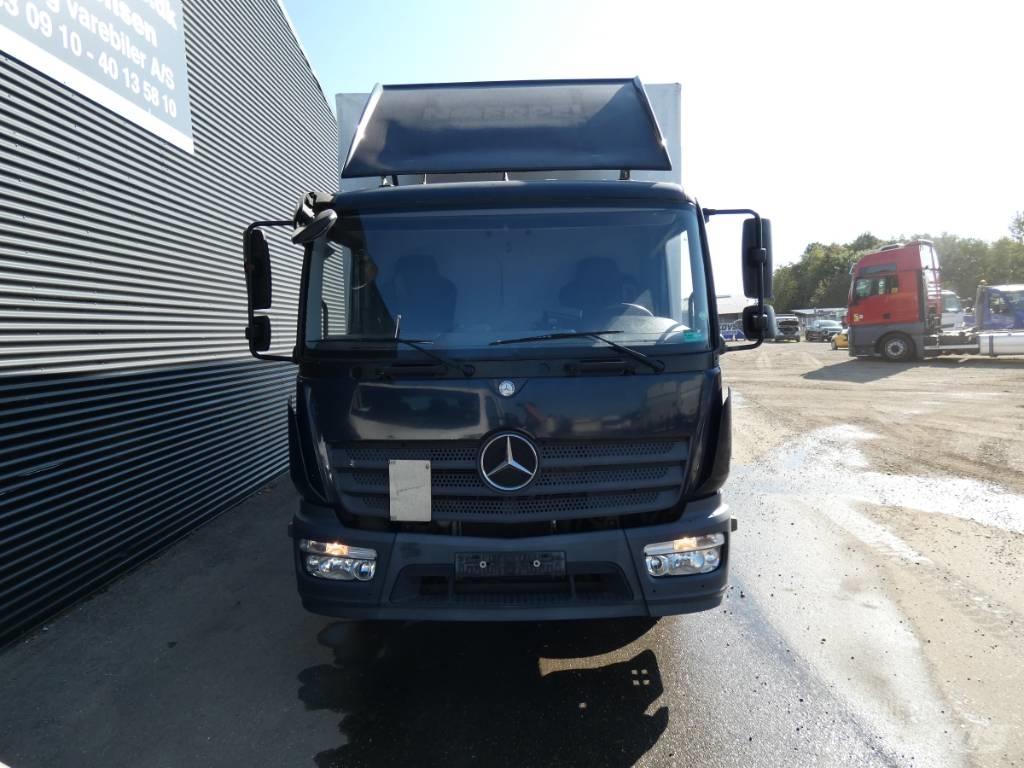 Mercedes-Benz Atego Curtainsider trucks