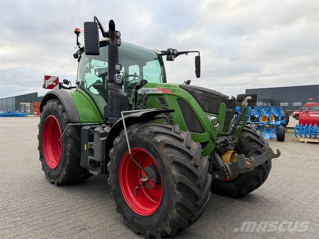 Fendt 724 S4 Tractors