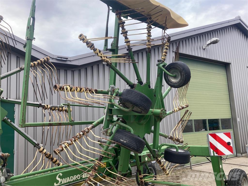 Krone 1201 hark Rakes and tedders