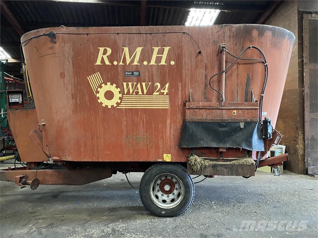 RMH 24m3 Mixer feeders