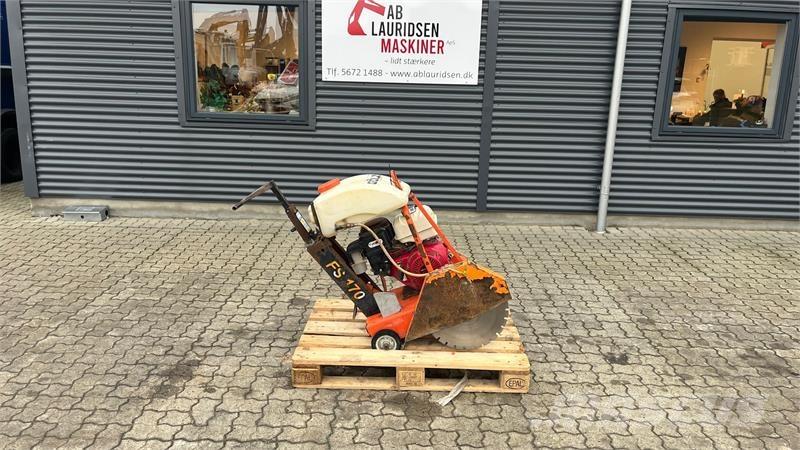  - - - Golz fs170 Asphalt splitting machines